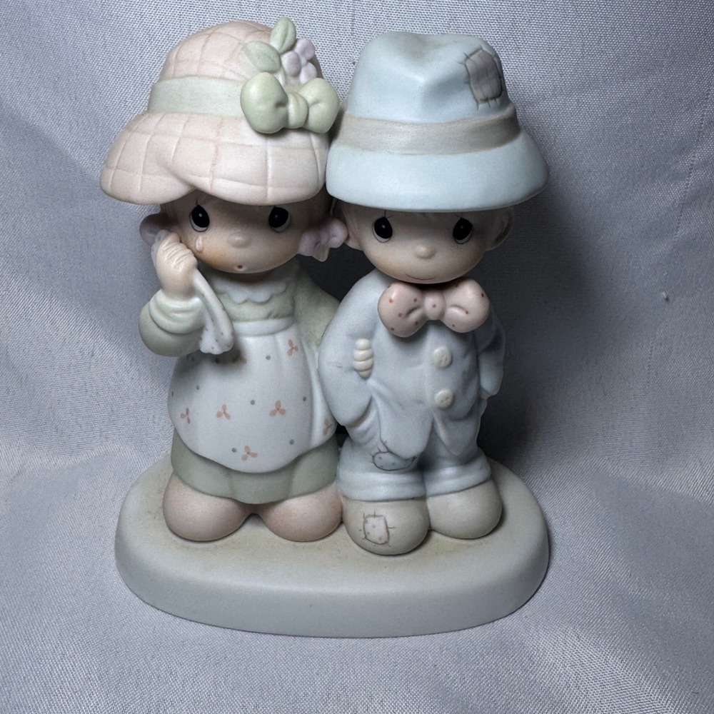 Precious Moments God Bless Our Family 1986 Boy Girl Porcelain Figurine 100498